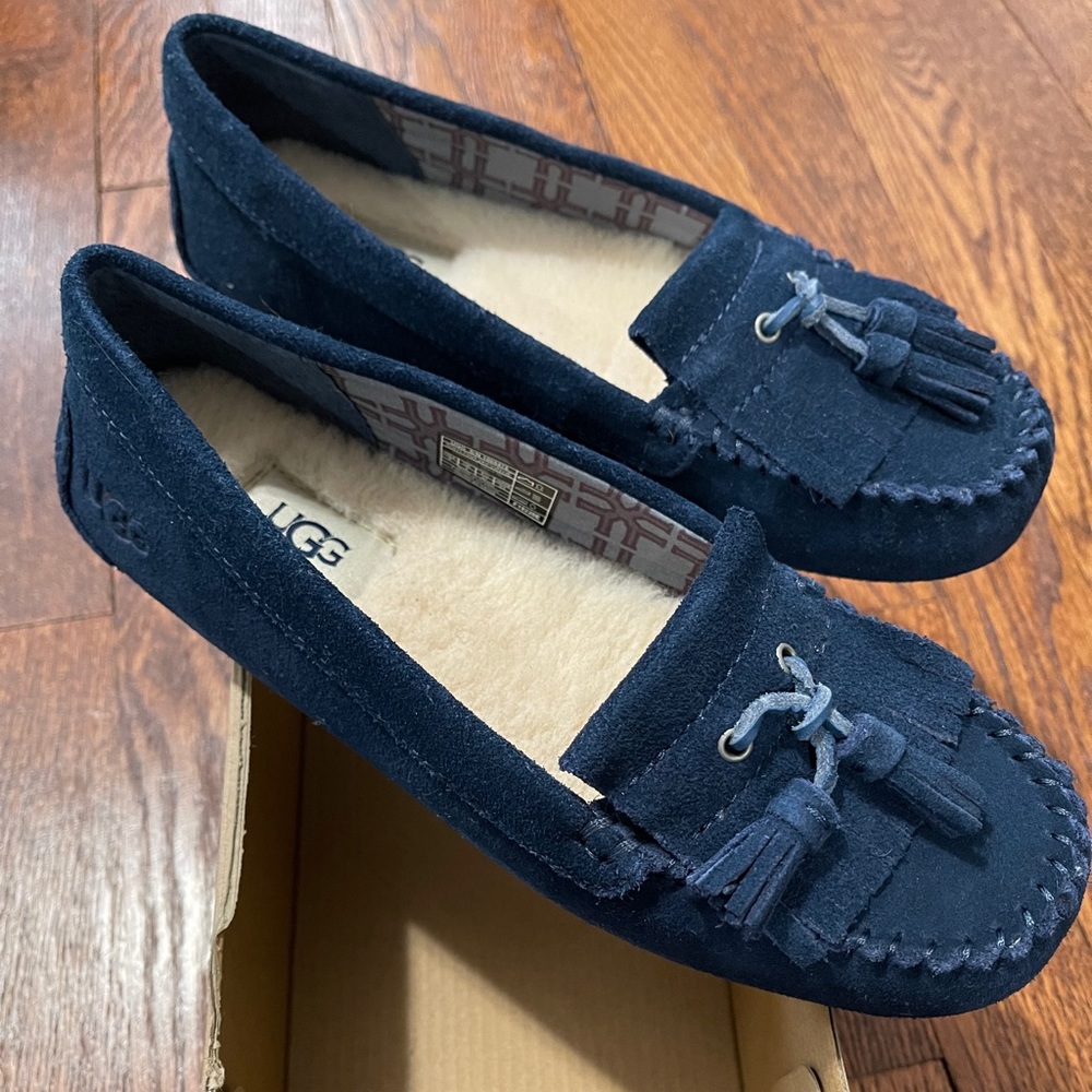 UGG